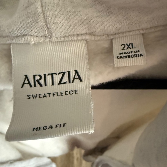 Aritzia Cozy Sweatfleece Mega Zip Hoodie - Picture 6 of 7